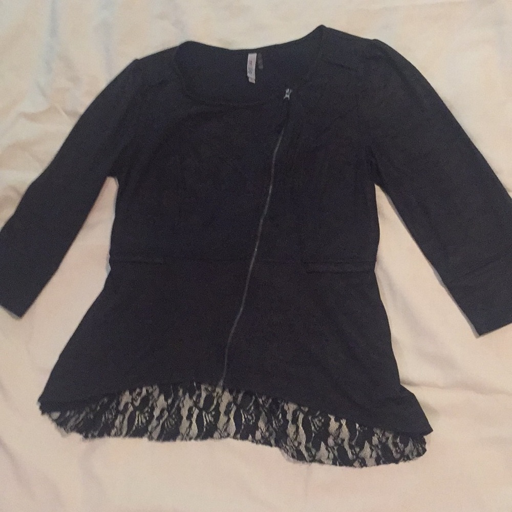 Miilla quarter sleeve zip up top